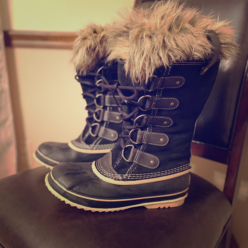 Sorel Joan or Arc Boots